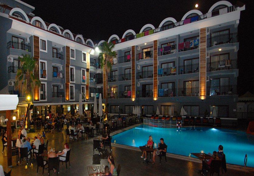 Club Viva Hotel 말마리스 외부 사진