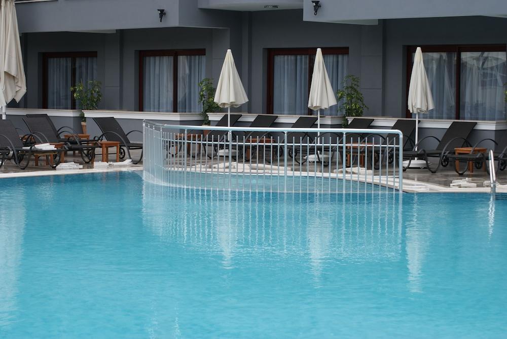 Club Viva Hotel 말마리스 외부 사진