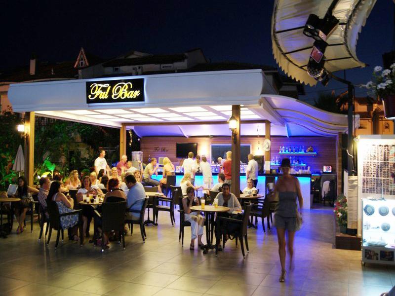 Club Viva Hotel 말마리스 외부 사진