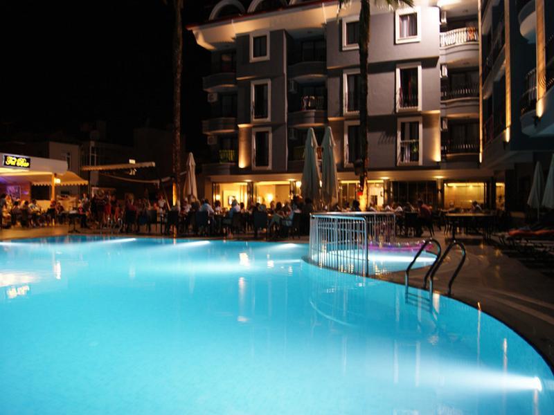 Club Viva Hotel 말마리스 외부 사진