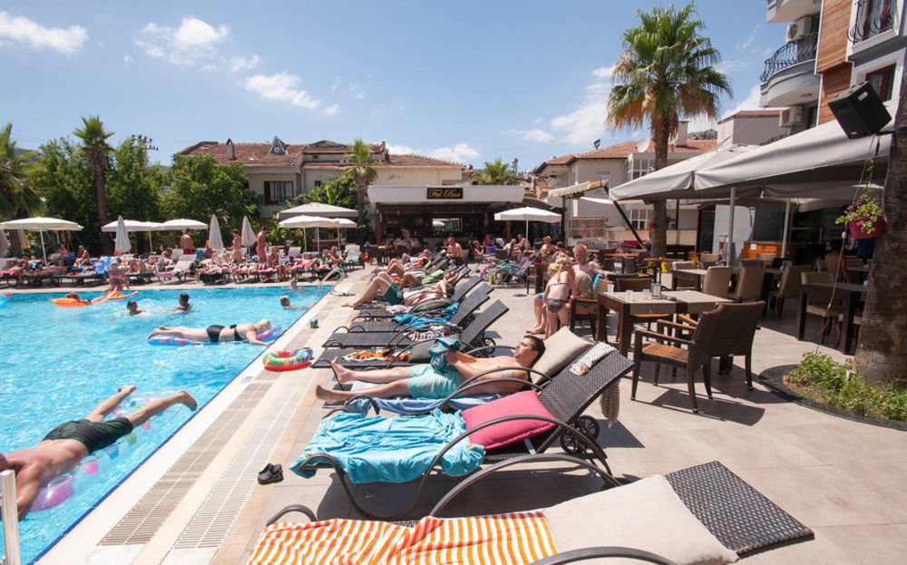 Club Viva Hotel 말마리스 외부 사진