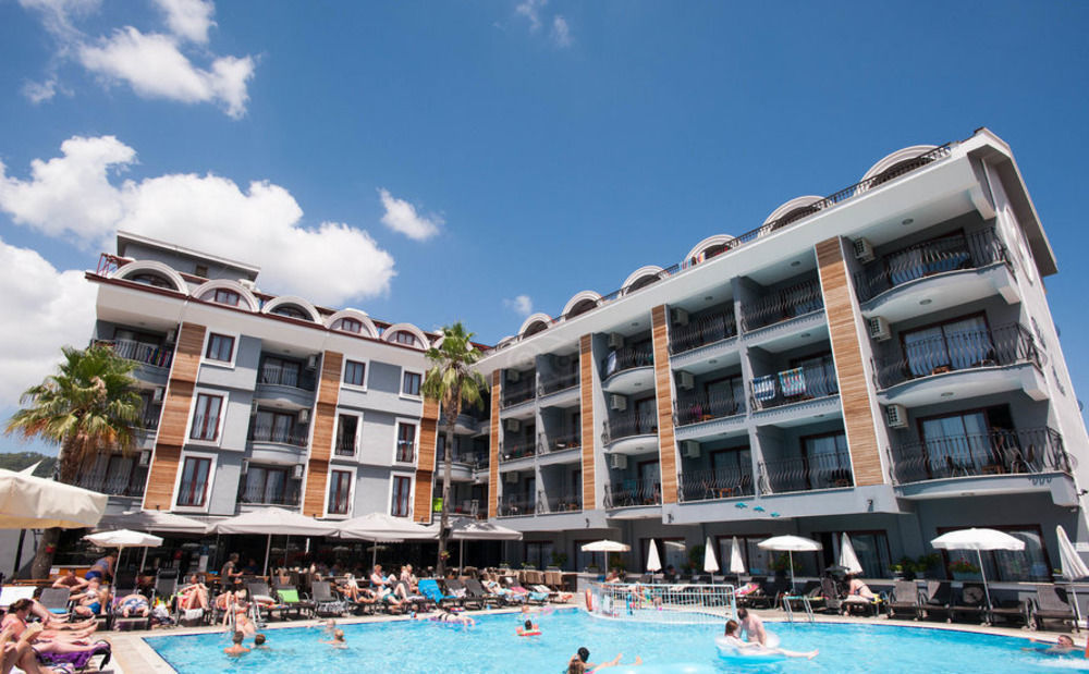 Club Viva Hotel 말마리스 외부 사진
